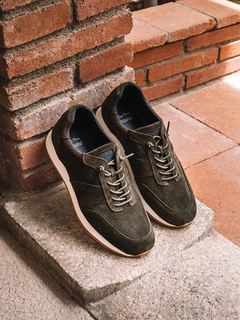 Zapatos con cordones hombre - Deportivas con cordones elásticos en serraje para hombre | DORIAN - Toni Pons