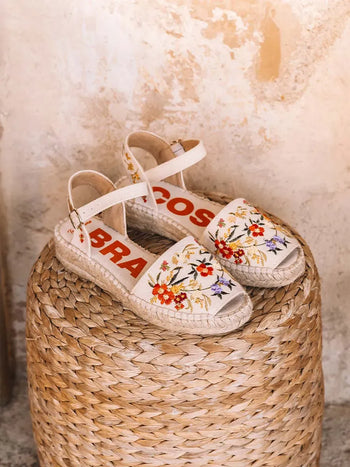 alpargatas mujer - Sandalia plana de mujer con bordado multicolor | GARBET - Toni Pons