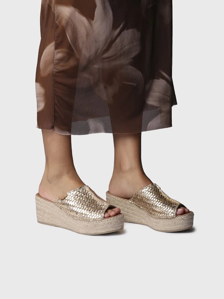 - Alpargata de cuña estilo peep toe | ISOLDA - Toni Pons