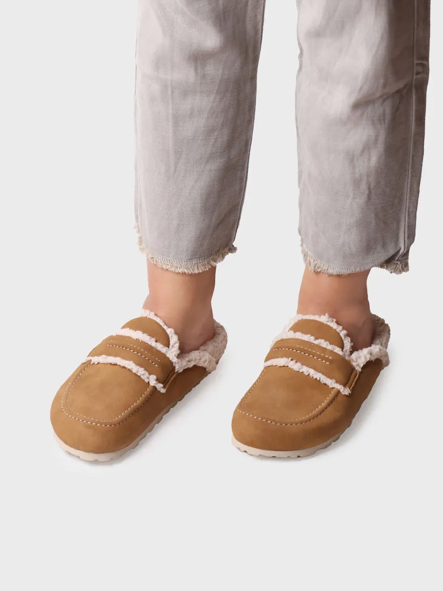 - Slippers para mujer tipo zueco con forro interior en borrego | LEIRE - Toni Pons