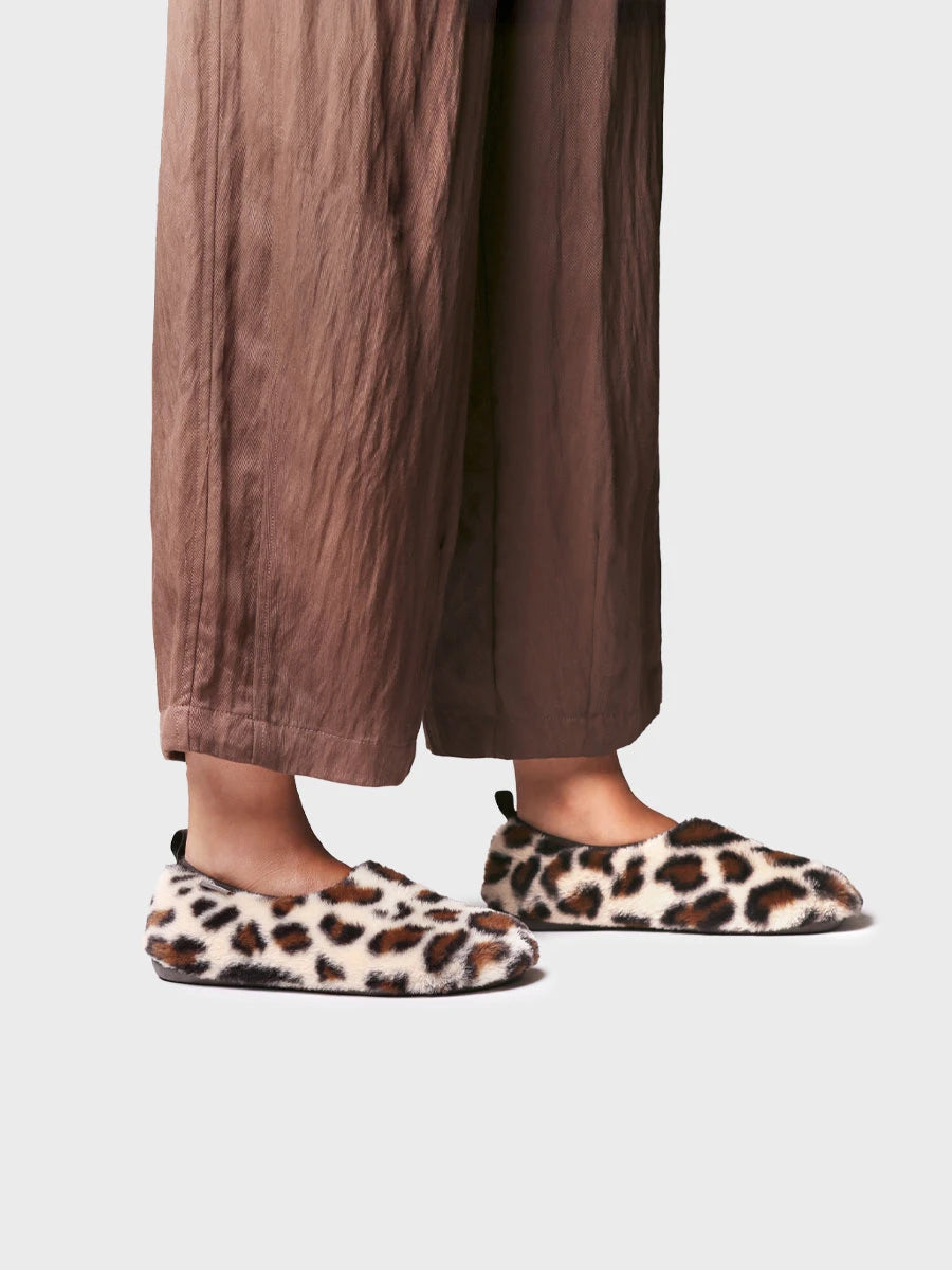 Zapatillas de casa mujer - Pantufla en pelo con estampado leopardo para mujer | MARTA-PA - Toni Pons
