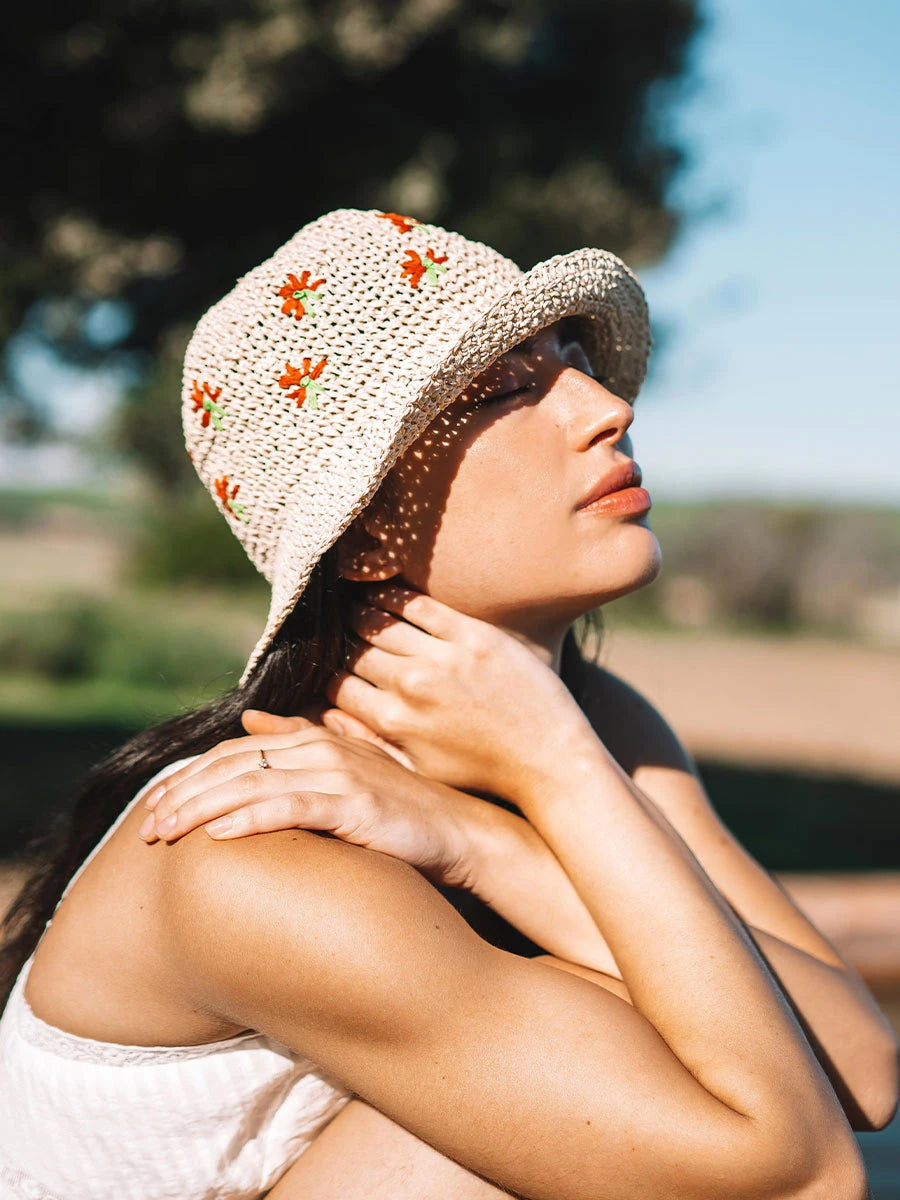 - Sombrero bucket con bordado floral | SIRA - Toni Pons