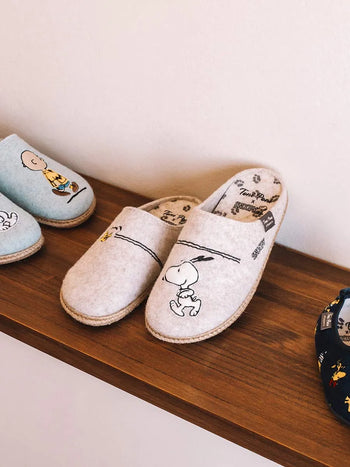 Zapatillas de casa mujer - Slippers tipo zueco de Snoopy para mujer en fieltro | SNOOPY - Toni Pons
