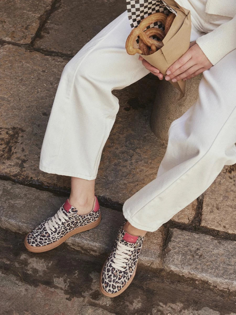 Women's leather sneaker in animal print | AUREA