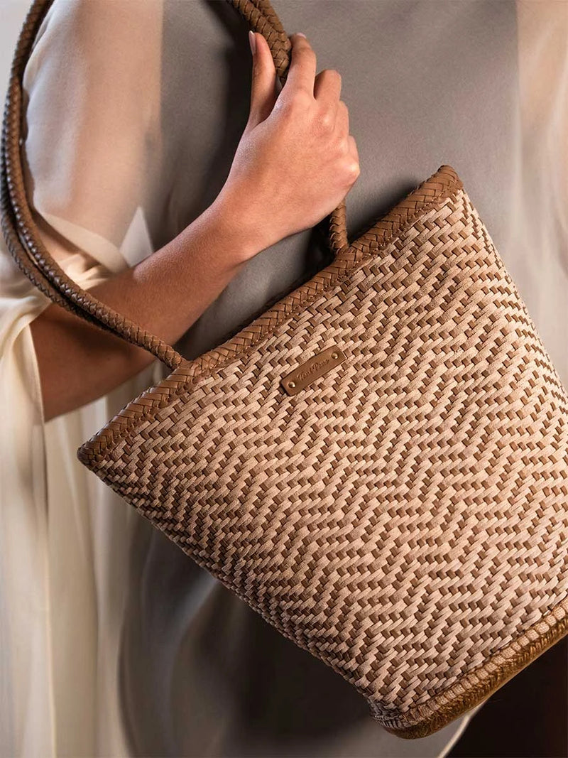  - Bolso en piel trenzada para mujer | BEGUR80  - Toni Pons  