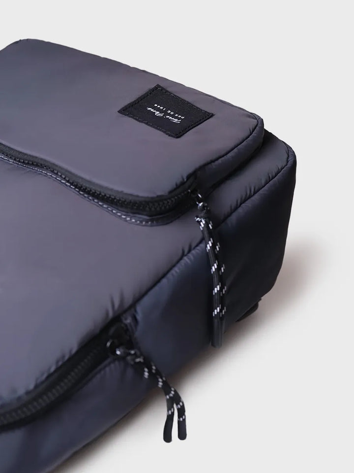 Complementos - Mochila con bolsillo exterior | DENNA  - Toni Pons  
