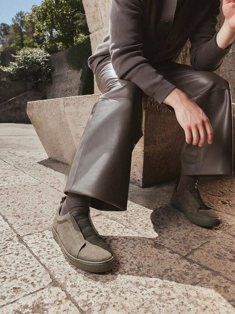 Deportivas con cordones elásticos en nobuk para hombre | DORCA