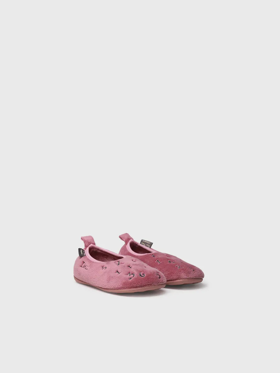 zapatillas infantiles - Zapatillas de casa para niños inspiradas en la obra de Salvador Dalí | IMAGINA  - Toni Pons  