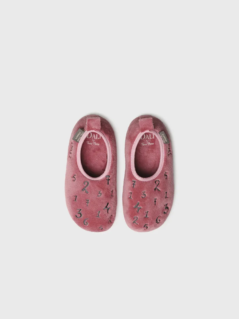 zapatillas infantiles - Zapatillas de casa para niños inspiradas en la obra de Salvador Dalí | IMAGINA  - Toni Pons  
