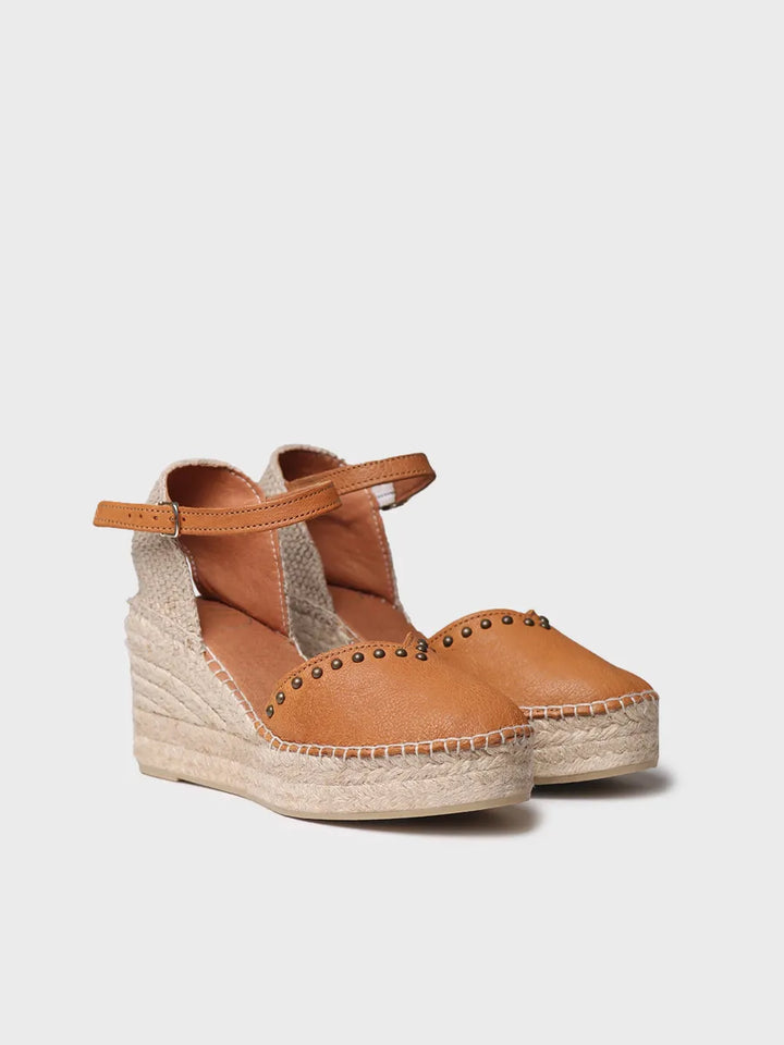 zapatillas mujer - Alpargata de mujer en piel con cuña y tachuelas | MANILA  - Toni Pons  