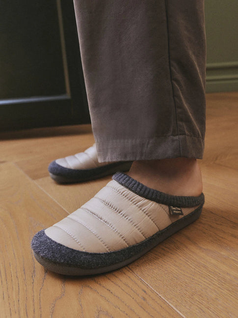 Chausson type mule en tissu matelassé et feutre | NIX-TK