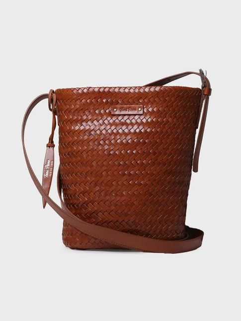 Complementos - Bolso bombonera en cuero trenzado con tira ajustable | SALLY  - Toni Pons  