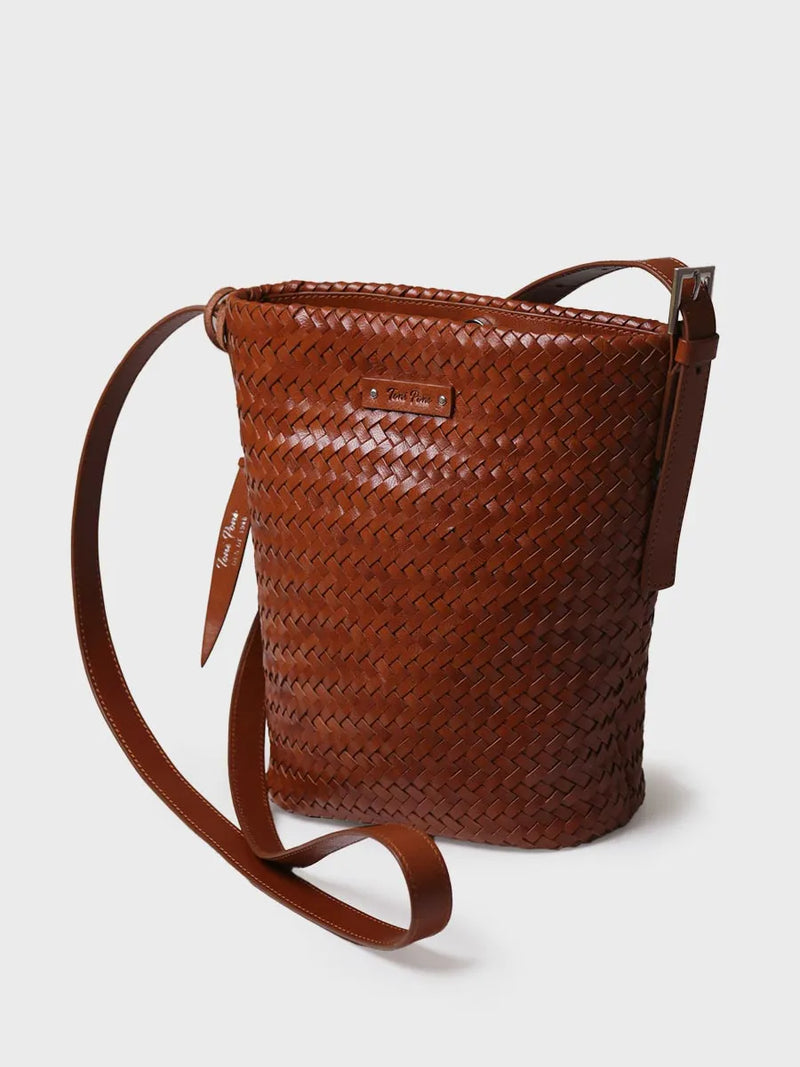 Complementos - Bolso bombonera en cuero trenzado con tira ajustable | SALLY  - Toni Pons  