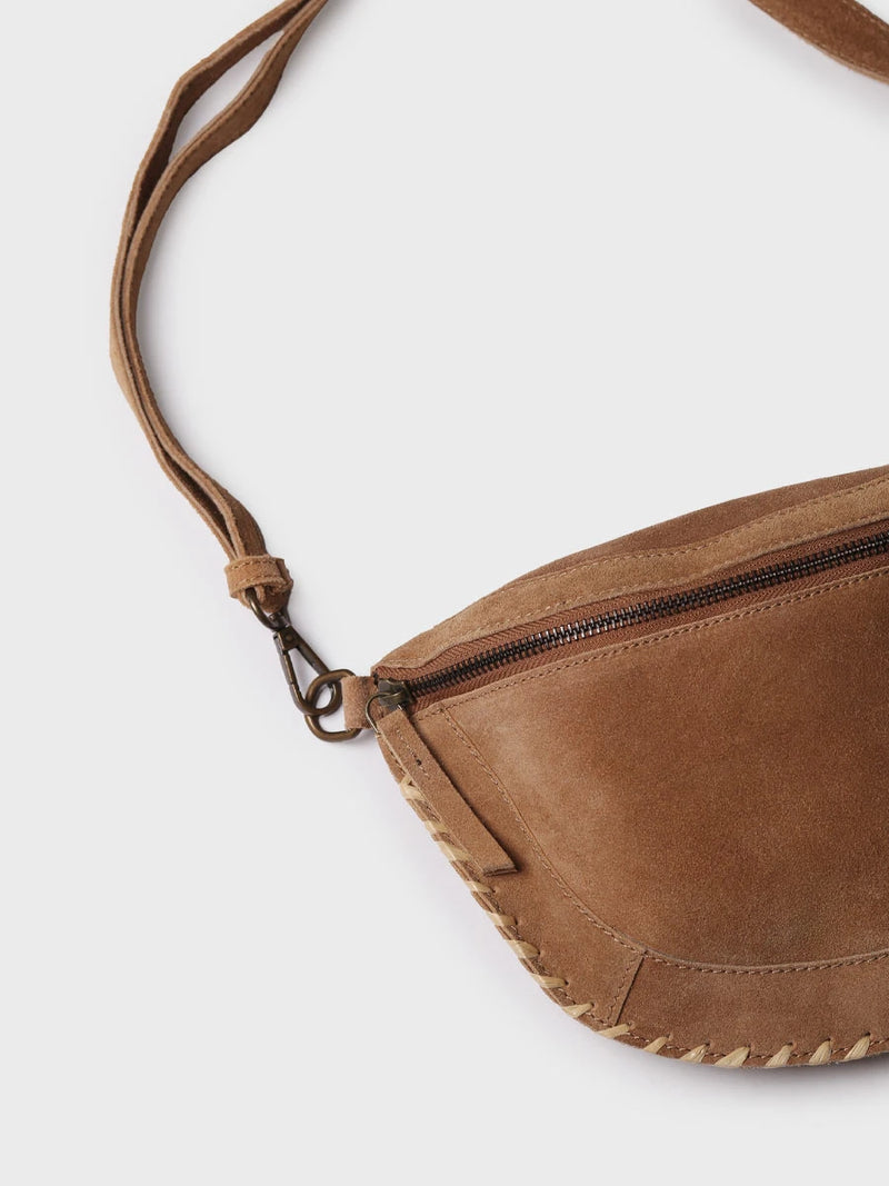  - Bolso bandolera de serraje con diseño redondeado | TEROL  - Toni Pons  
