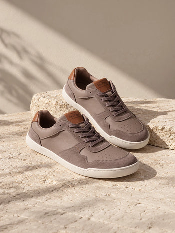 Zapatos unisex - Zapatilla deportiva barefoot unisex en piel | BERNAL  - Toni Pons  